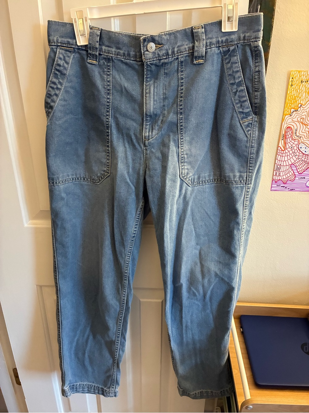 Casual Light Blue Jeans - Relaxed Fit- Medium